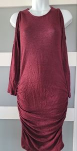 Heart hips dress long sleeve shoulders cold M